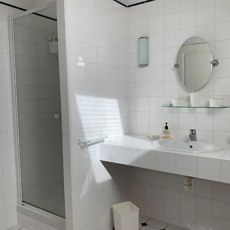 Holiday home Maison Sous Les Cloches - Proche Mont Saint Michel